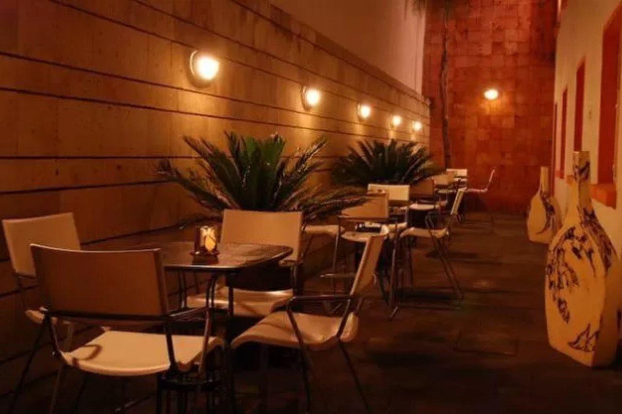 Hotel & Suites Galeria Morelia Buitenkant foto