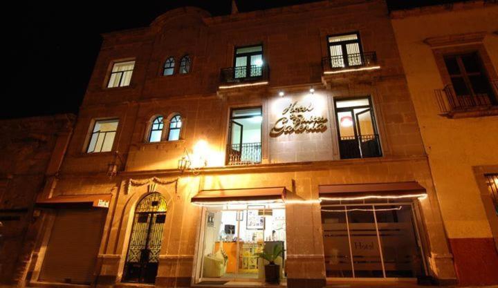 Hotel & Suites Galeria Morelia Buitenkant foto