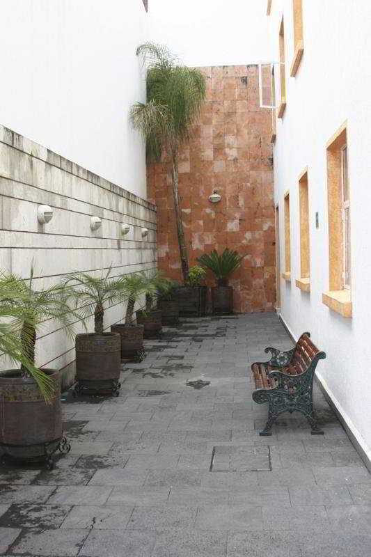 Hotel & Suites Galeria Morelia Buitenkant foto